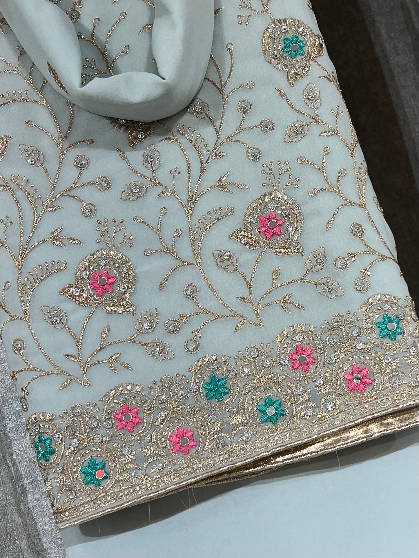 Embroidered georgettes 4pcs
