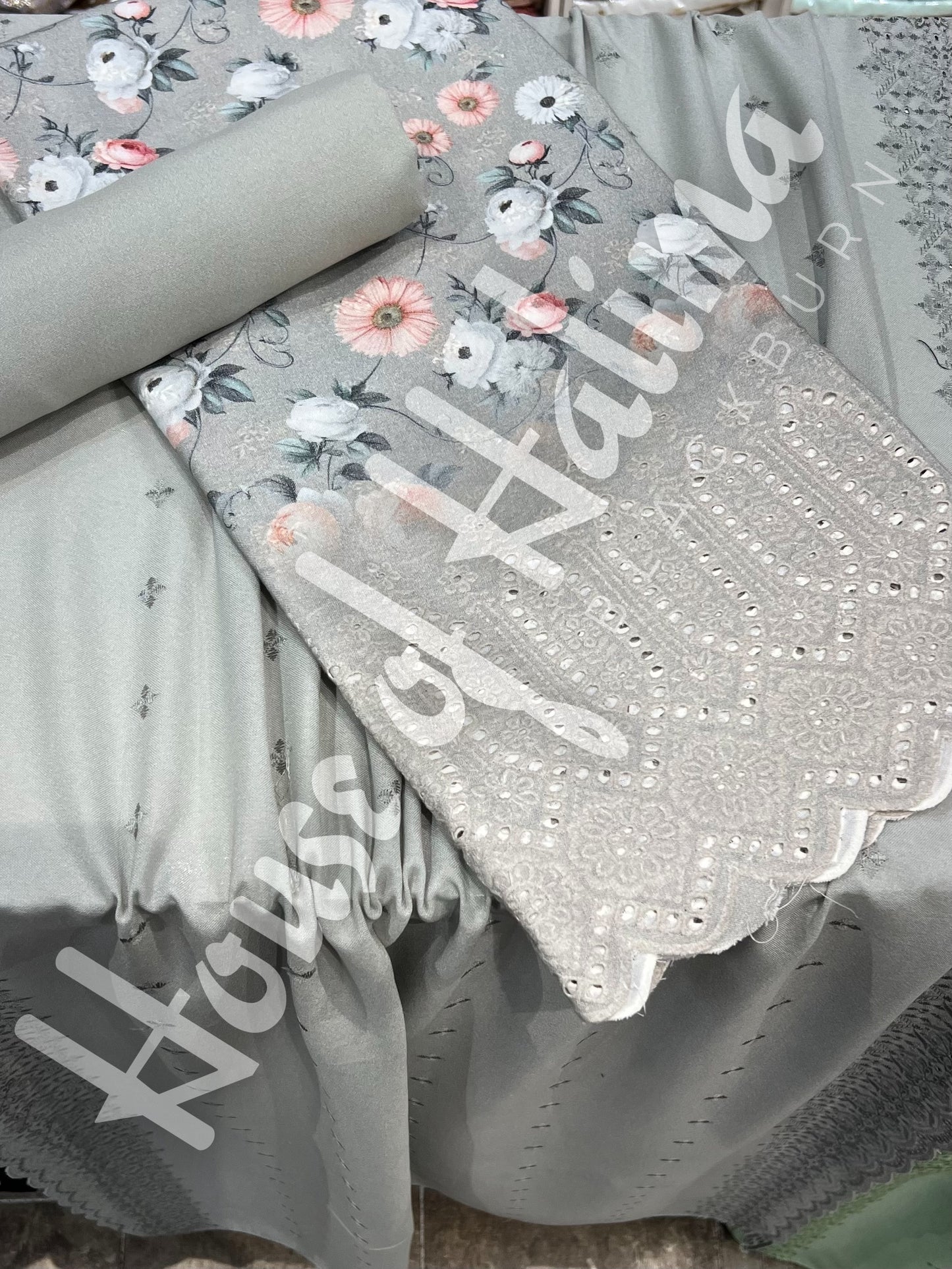 Embroidered alpines 3pcs