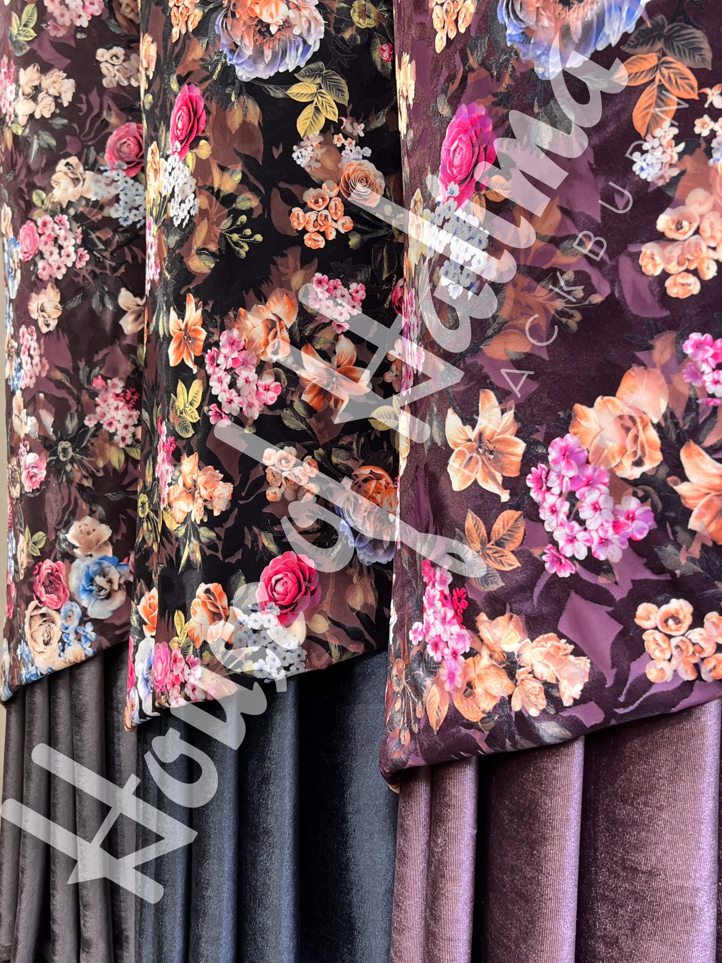Korean velvet plachi 2pcs