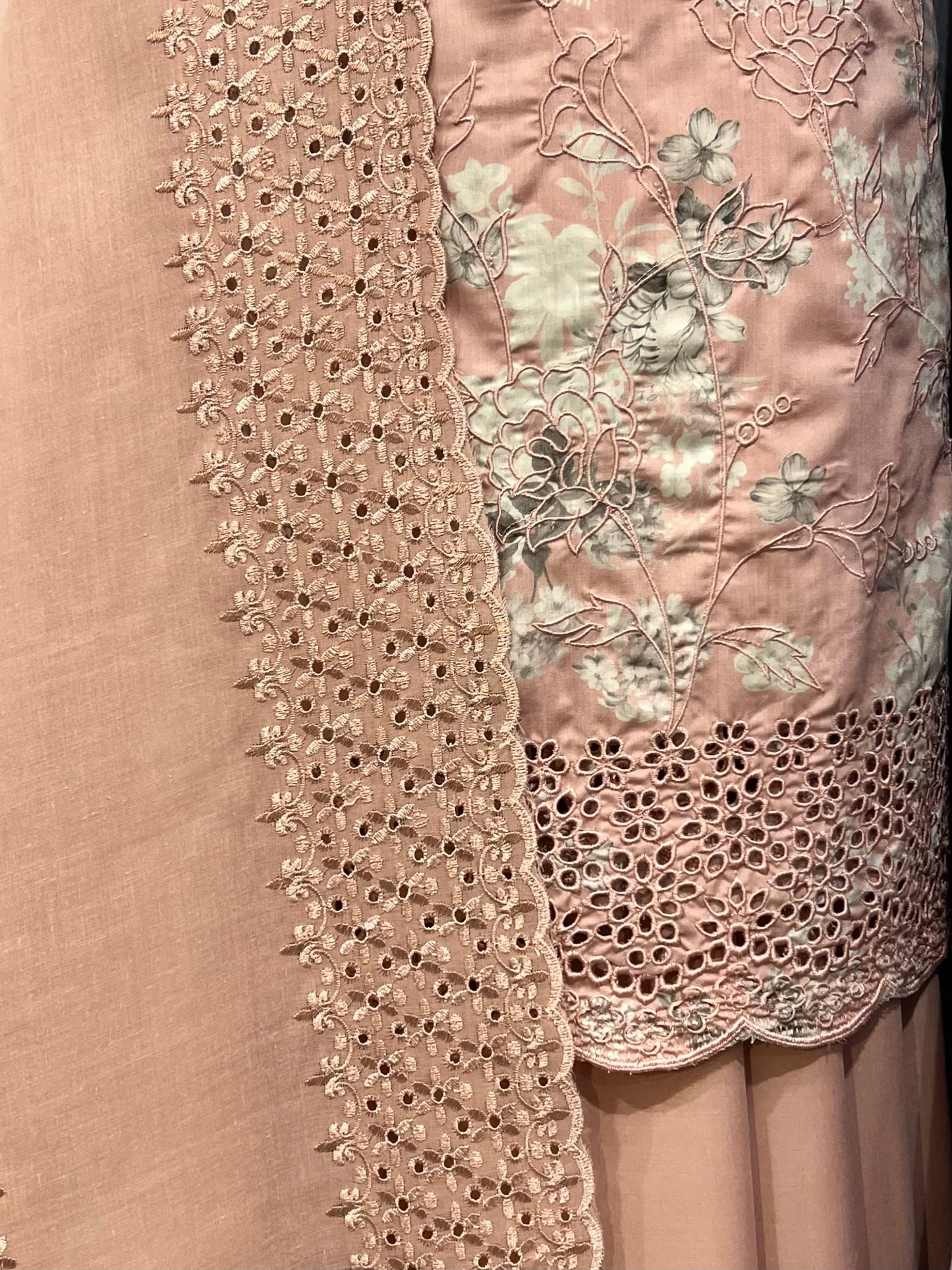 Embroidered cottons 3pcs