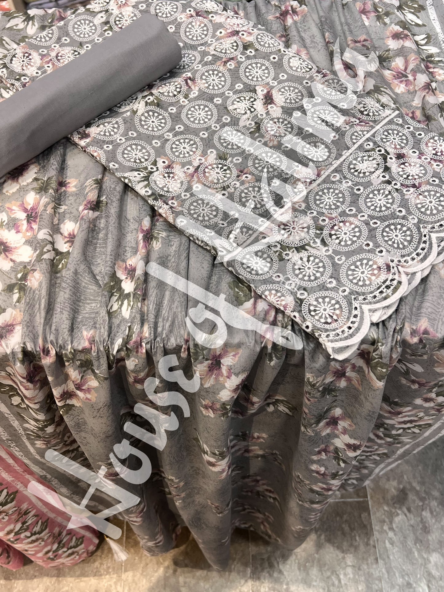 Embroidered cotton 3pcs