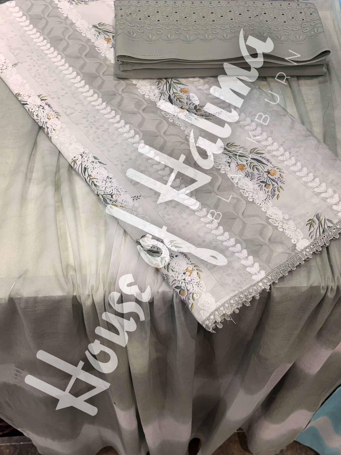 Embroidered cottons 3pcs