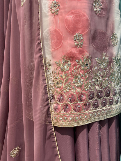 Embroidered broshia 4pcs