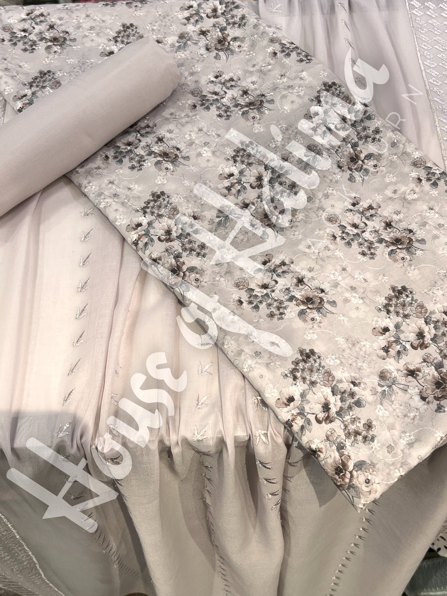 Embroidered cotton lawn 3pcs
