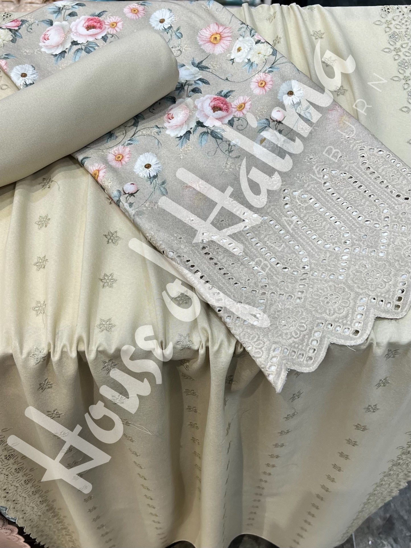 Embroidered alpines 3pcs