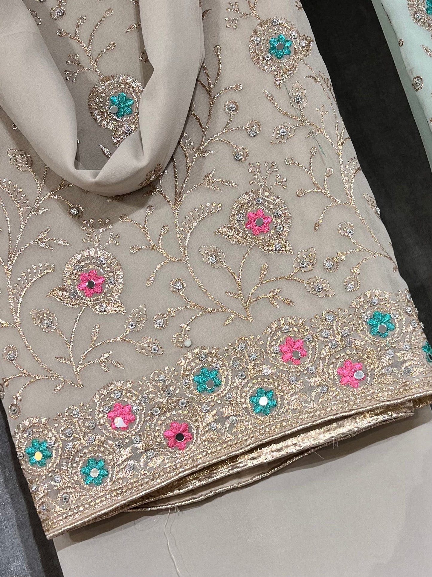 Embroidered georgettes 4pcs