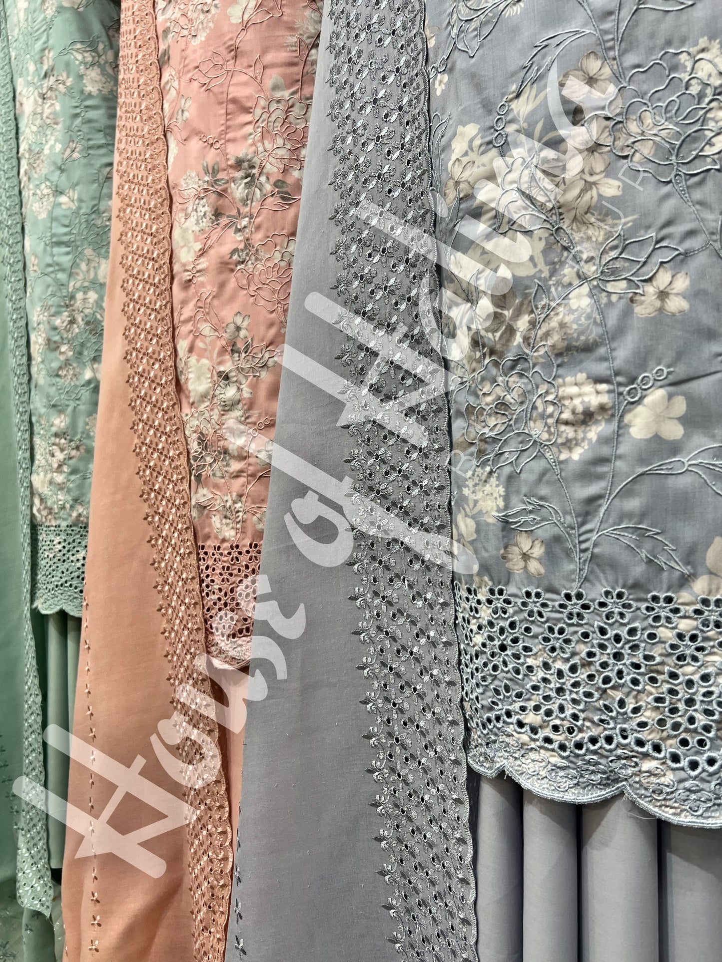 Embroidered cottons 3pcs