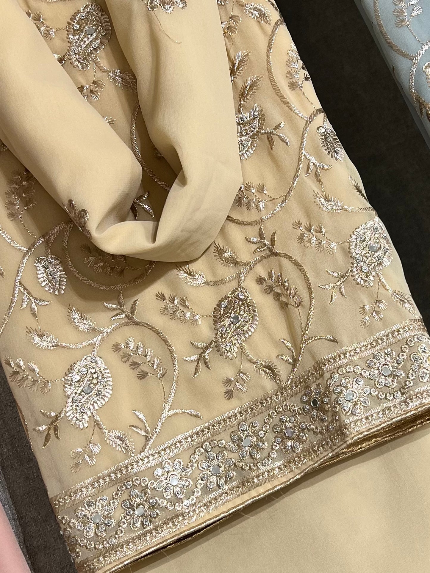 Embroidered georgettes 4pcs