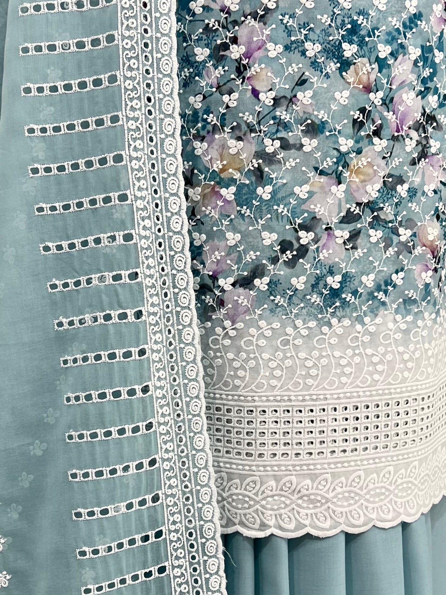 Embroidered cottons 3pcs