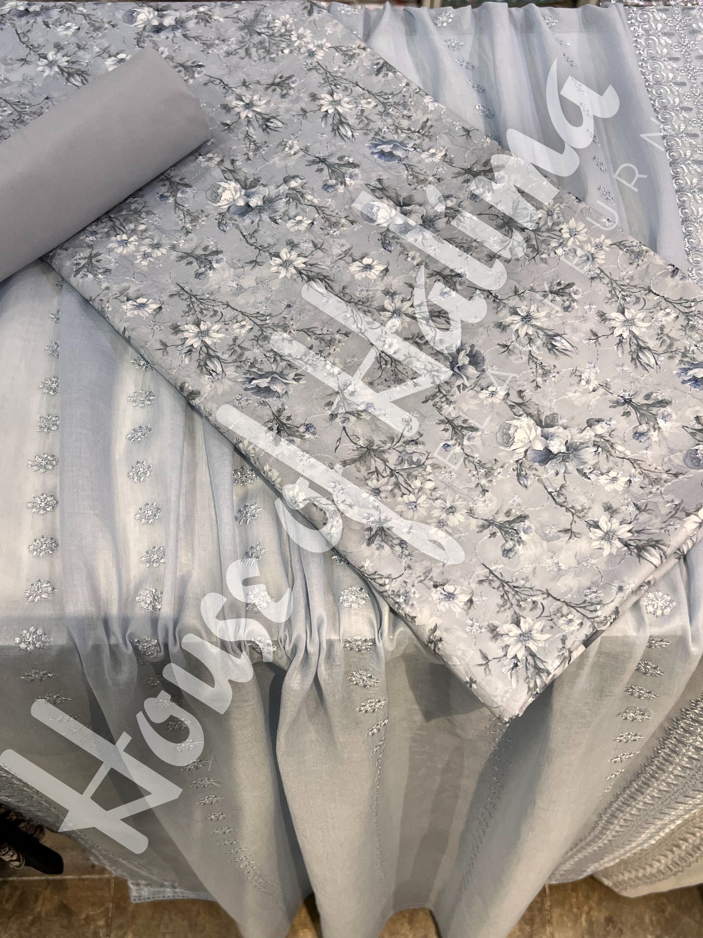 Embroidered cotton lawn 3pcs