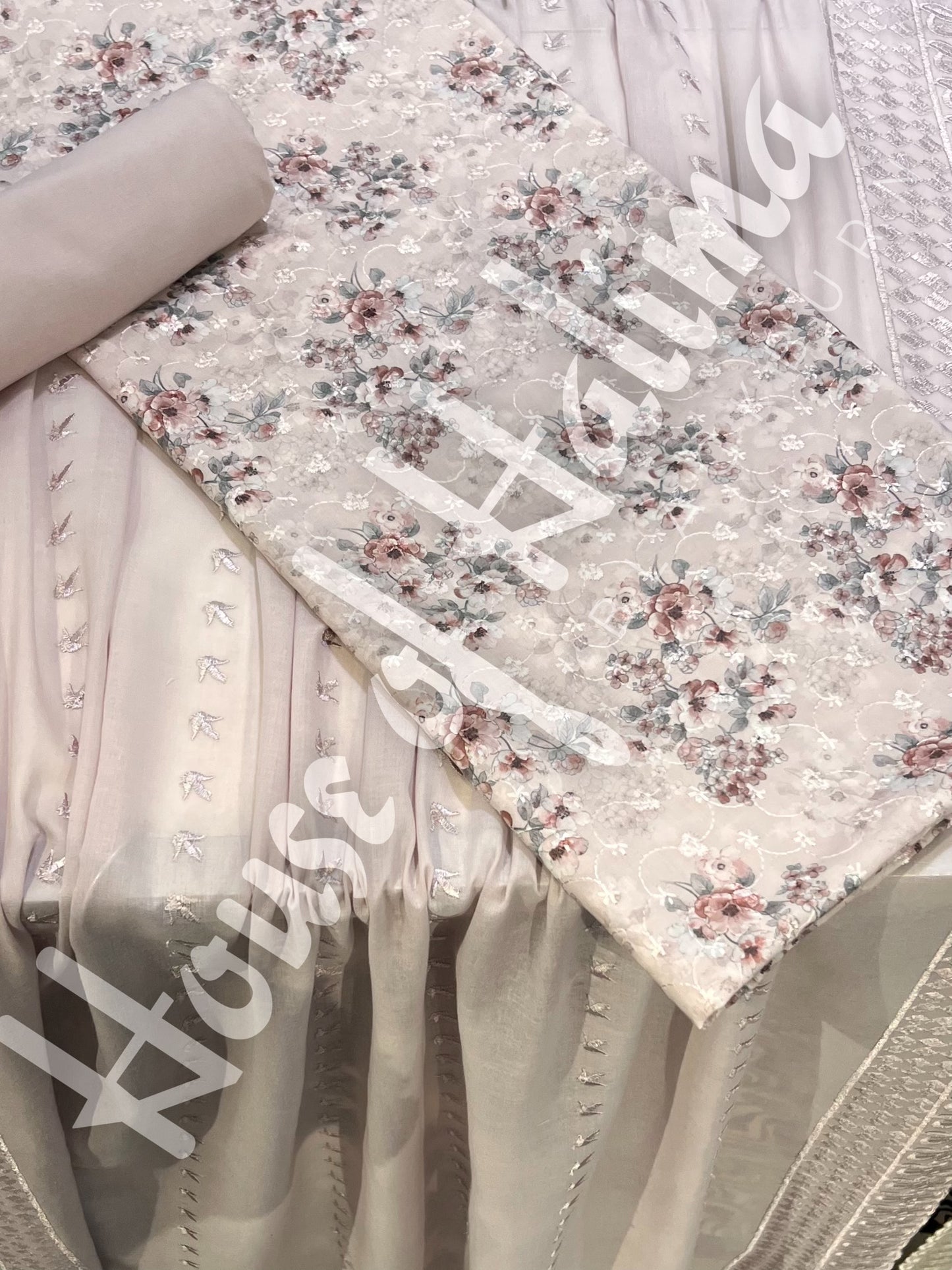 Embroidered cotton lawn 3pcs