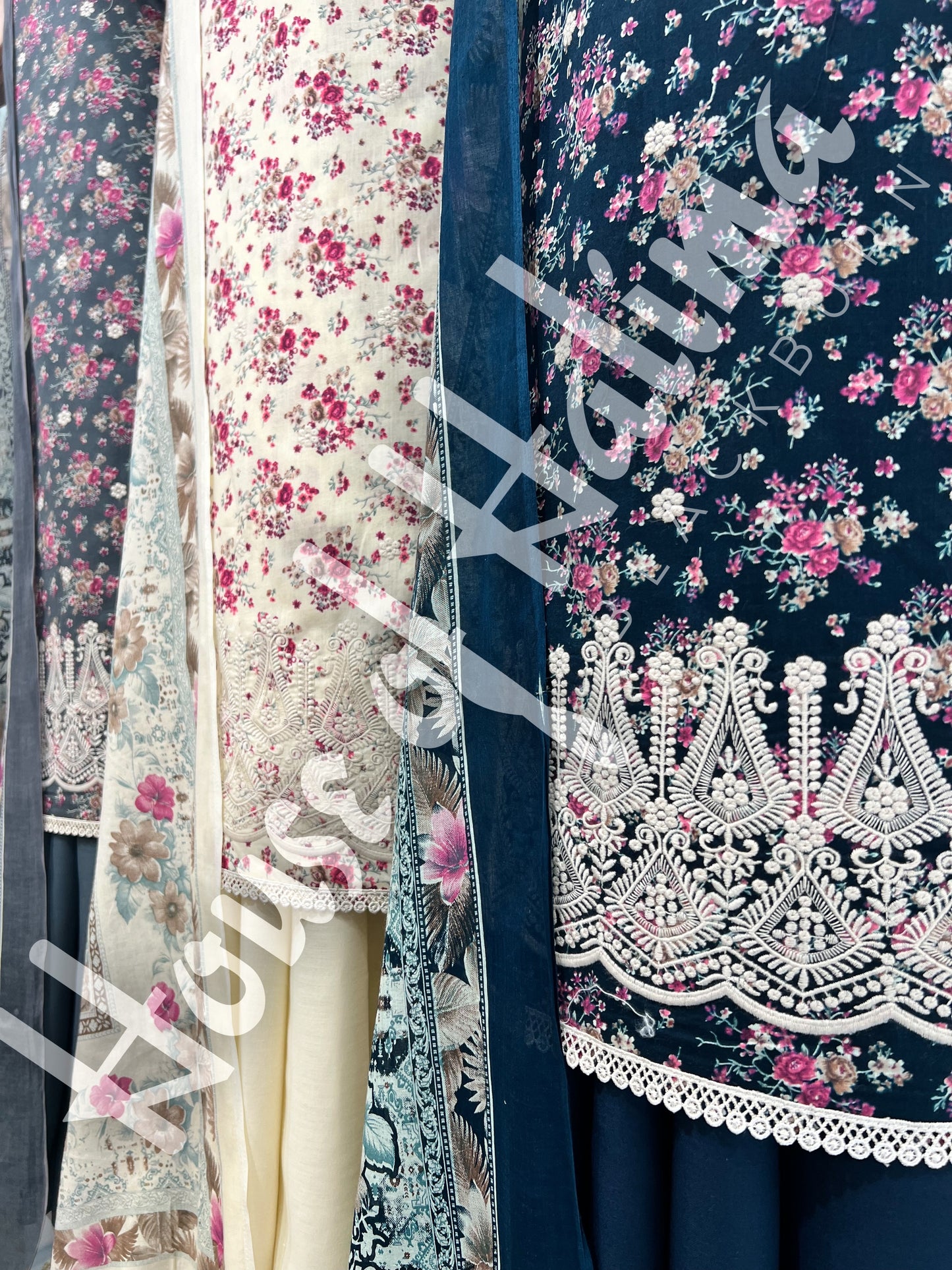 Embroidered cottons 3pcs